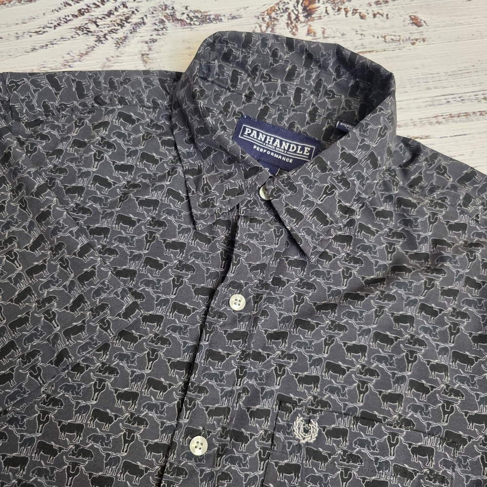 Panhandle Performance Mens Small Button Up Shirt Short Sleeve‎ Longhorn AOP Gray